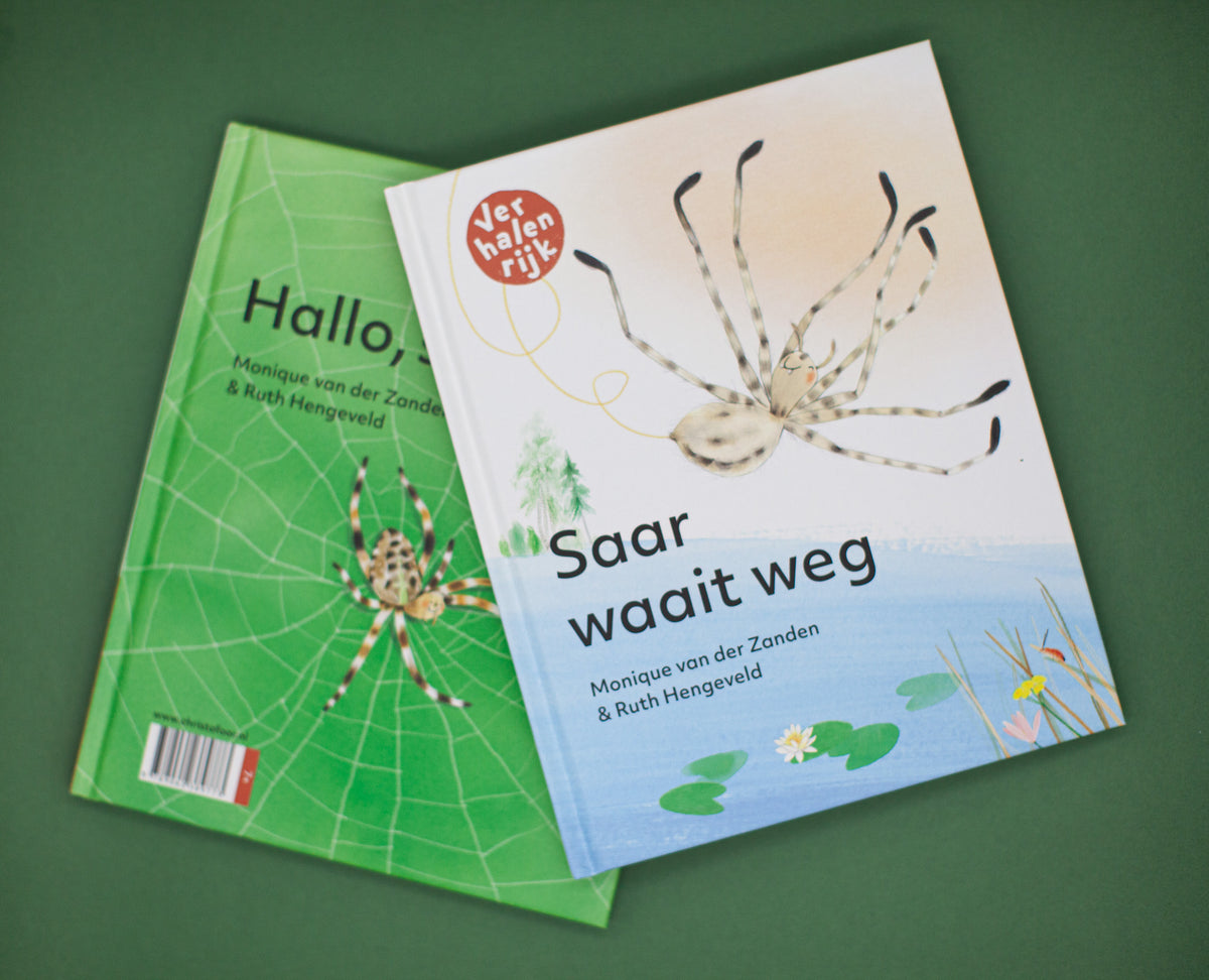 Saar waait weg / Hallo, spin!, beide kanten van het omdraaiboek