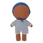 Gommu pop met gebreid mutsje