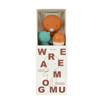 Pocket speelset met babypopje en beertje in doos | Gommu