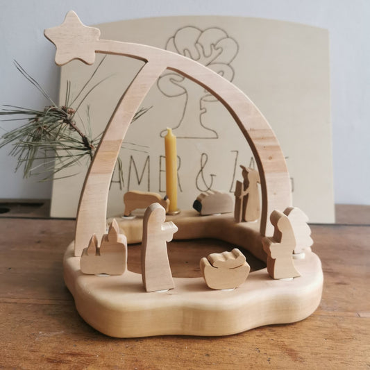 Houten schaapsteker van Hamer & Zaag in een kerststalopstelling
