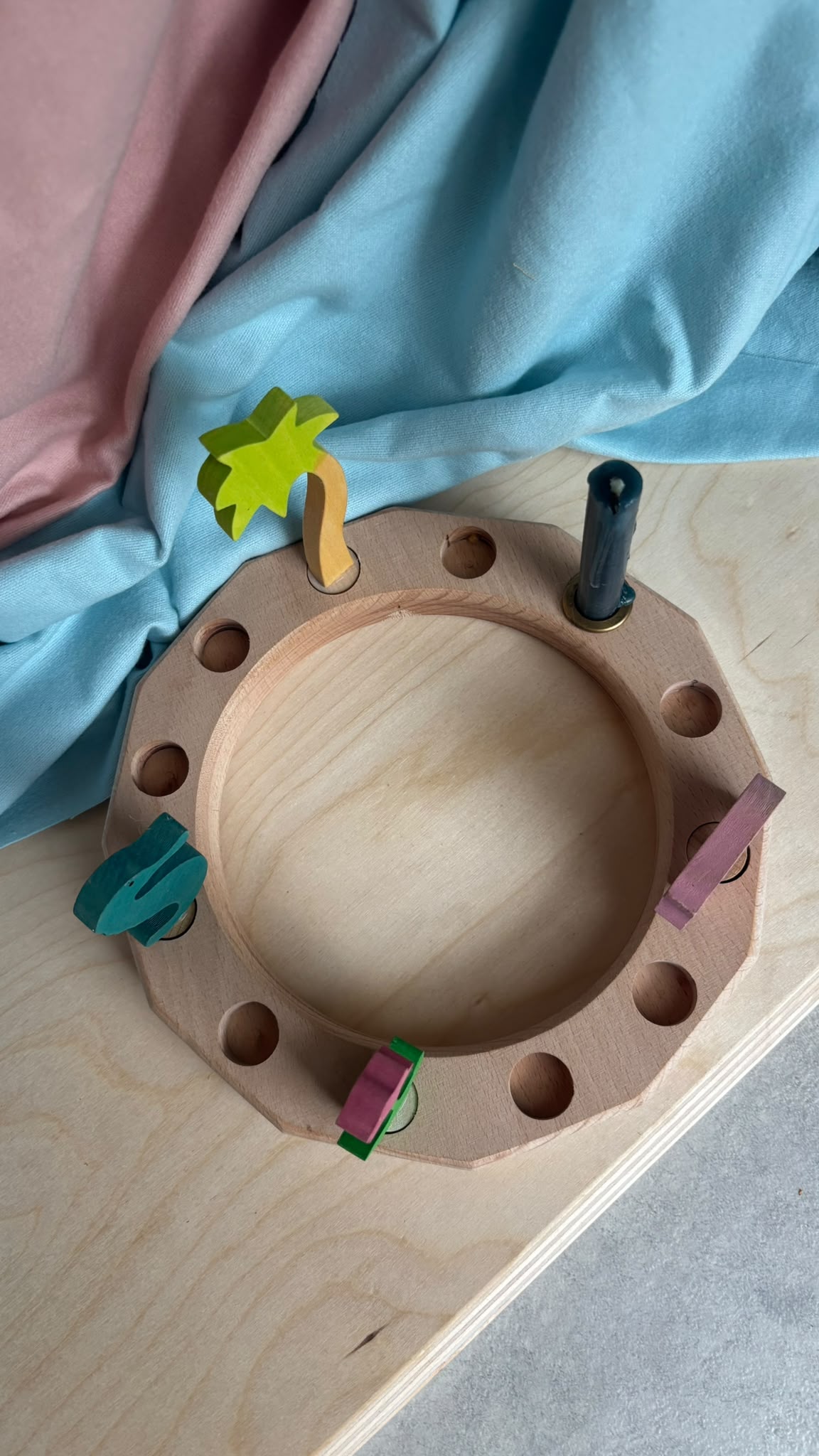 Ronde seizoensring, 12 gaten, Circle of Wood