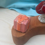 Keramieken steker Kadootje roze/oranje | Lekker Sofisch