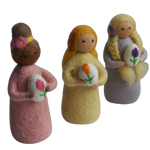 Paasmeisjes met eitjes, 3-delig | Gamcha