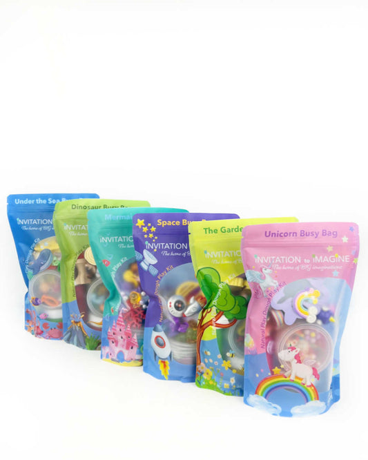 Busy bags van Invitation to Play