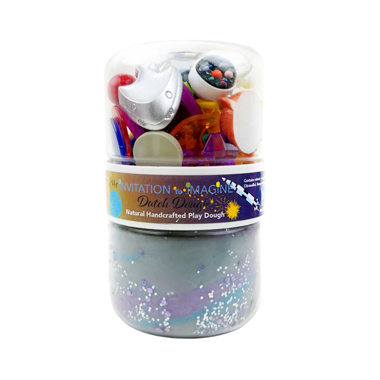 Fly Me To The Moon Play Pot van Invitation to Imagine met ruimte-accessoires