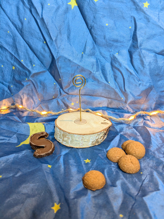 Vossebos steker staf van Sinterklaas, gouden krul op een berkenhouten voet
